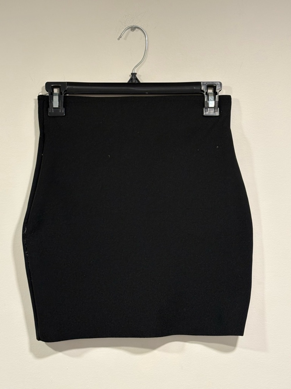 Classic Black High-Rise Pencil Skirt - Picture 4 of 4